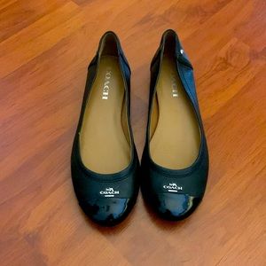 Coach Chelsea ballet flats matte black calf/patent leather toe